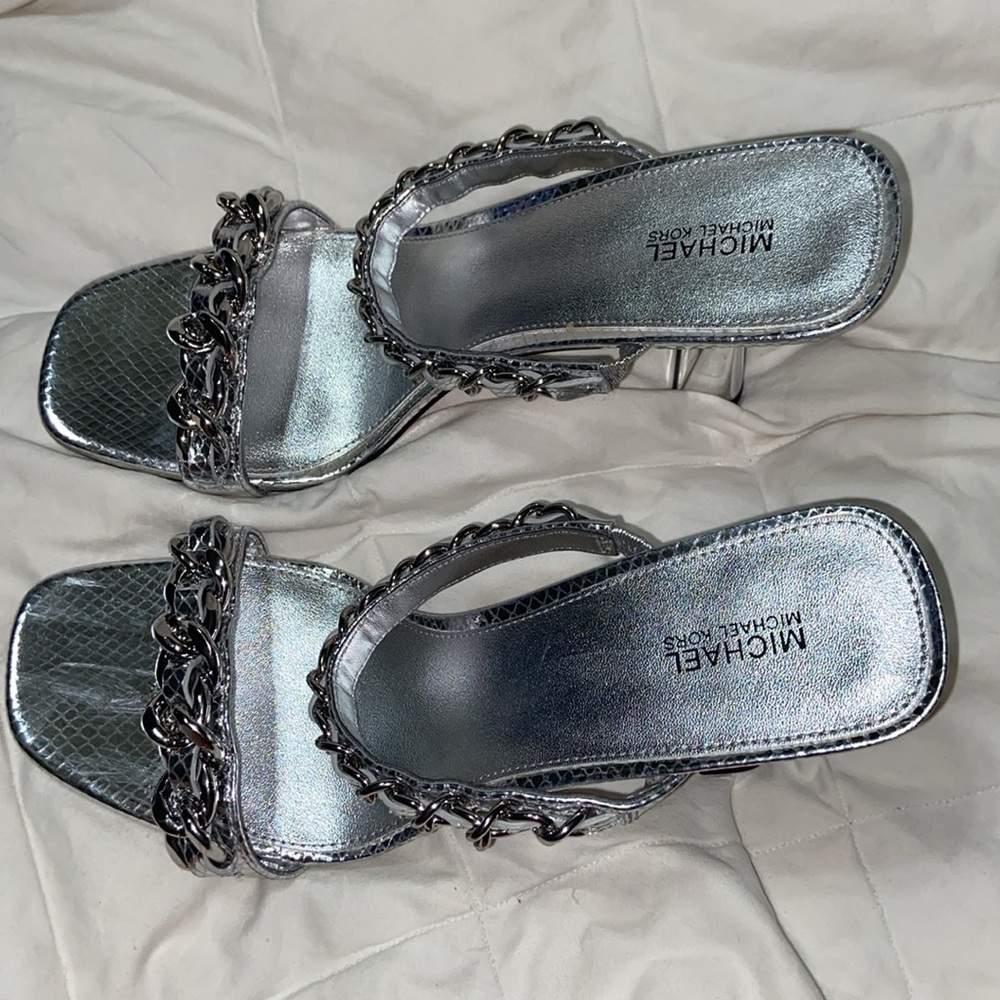 New MICHAEL KORS Clara Embellished Leather Sandals - Picture 16 of 16